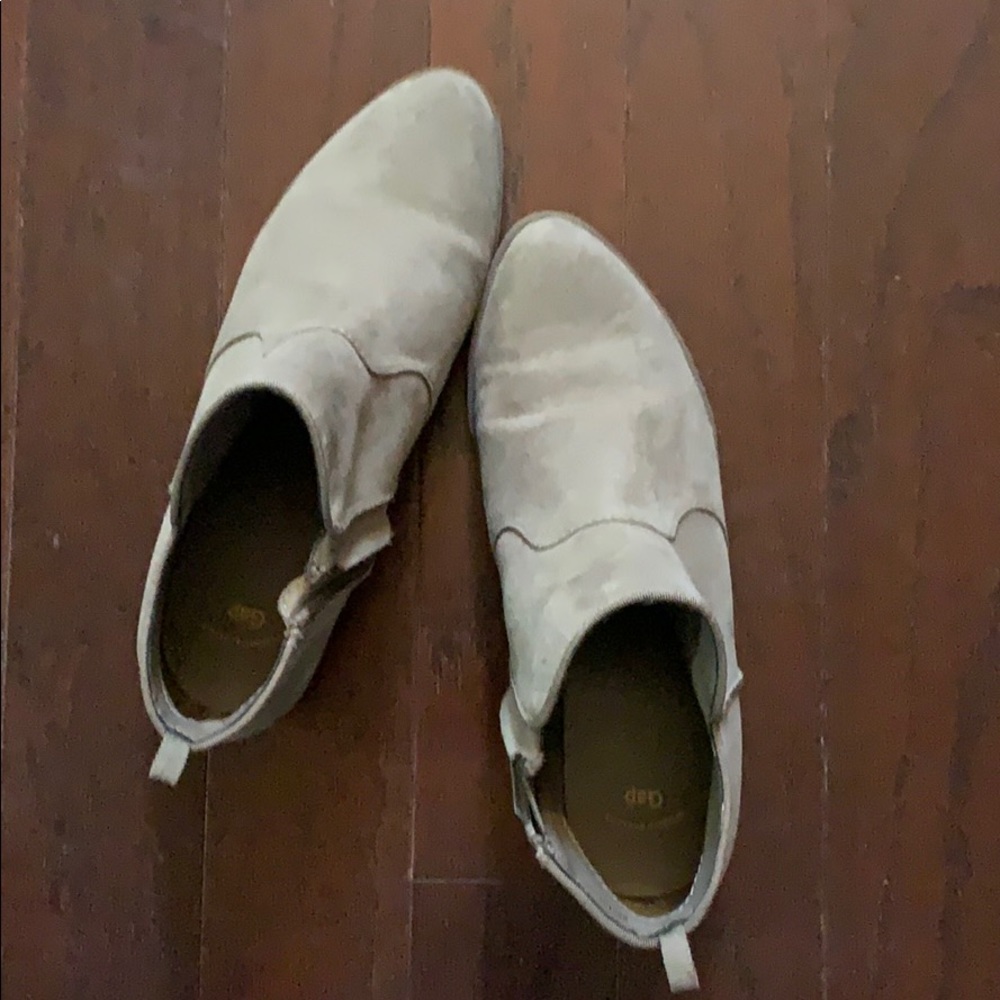Ankle booties